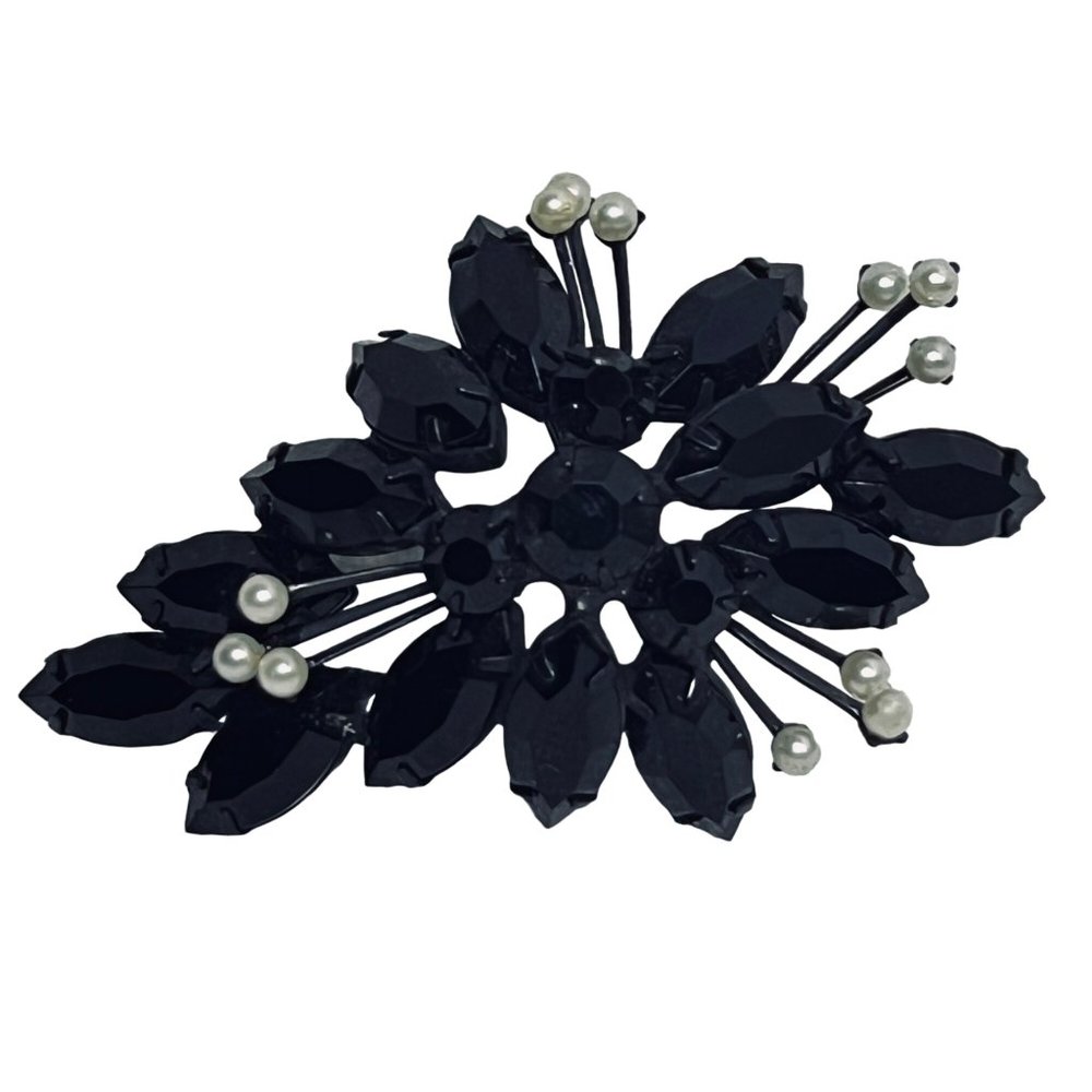 Faceted Black Rhinestone And Faux Pearl Floral Mourning Japanned Brooch (5137)